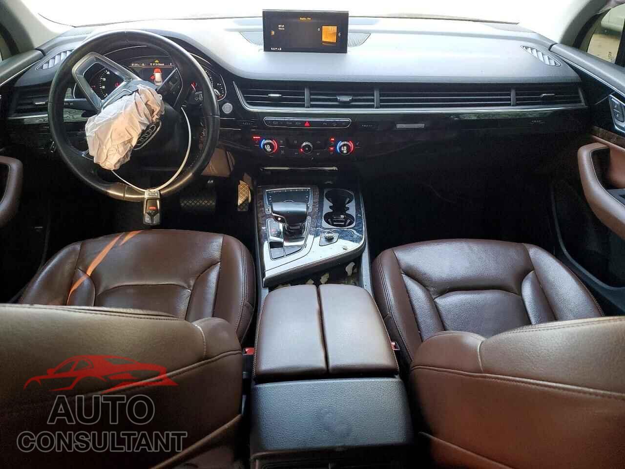 AUDI Q7 2019 - WA1AAAF74KD036601