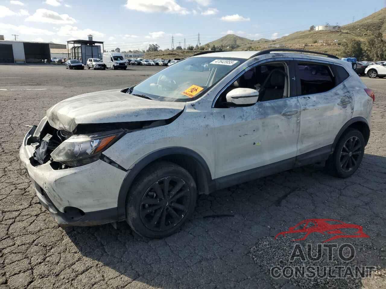 NISSAN ROGUE 2017 - JN1BJ1CP8HW008377