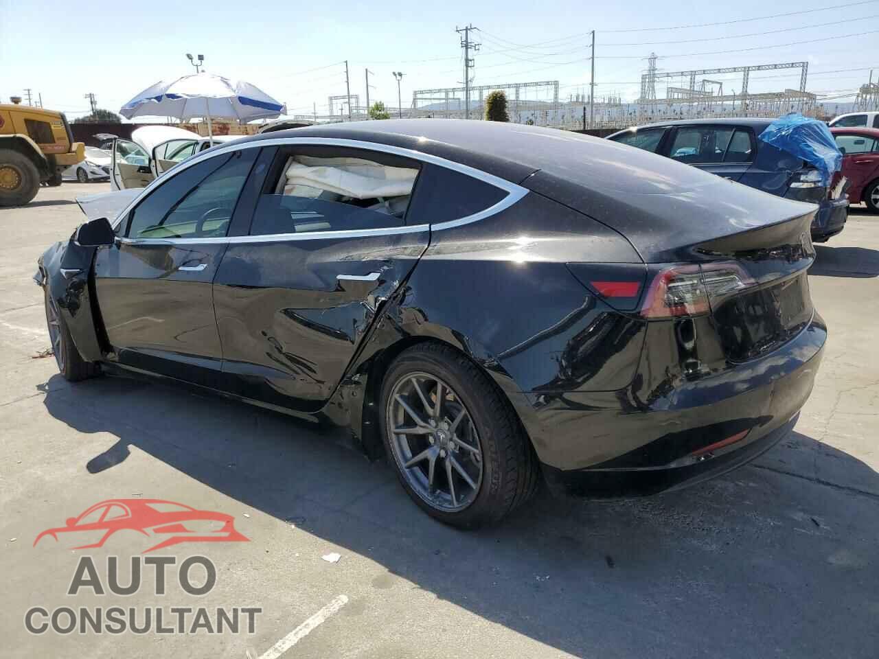 TESLA MODEL 3 2018 - 5YJ3E1EB2JF127849