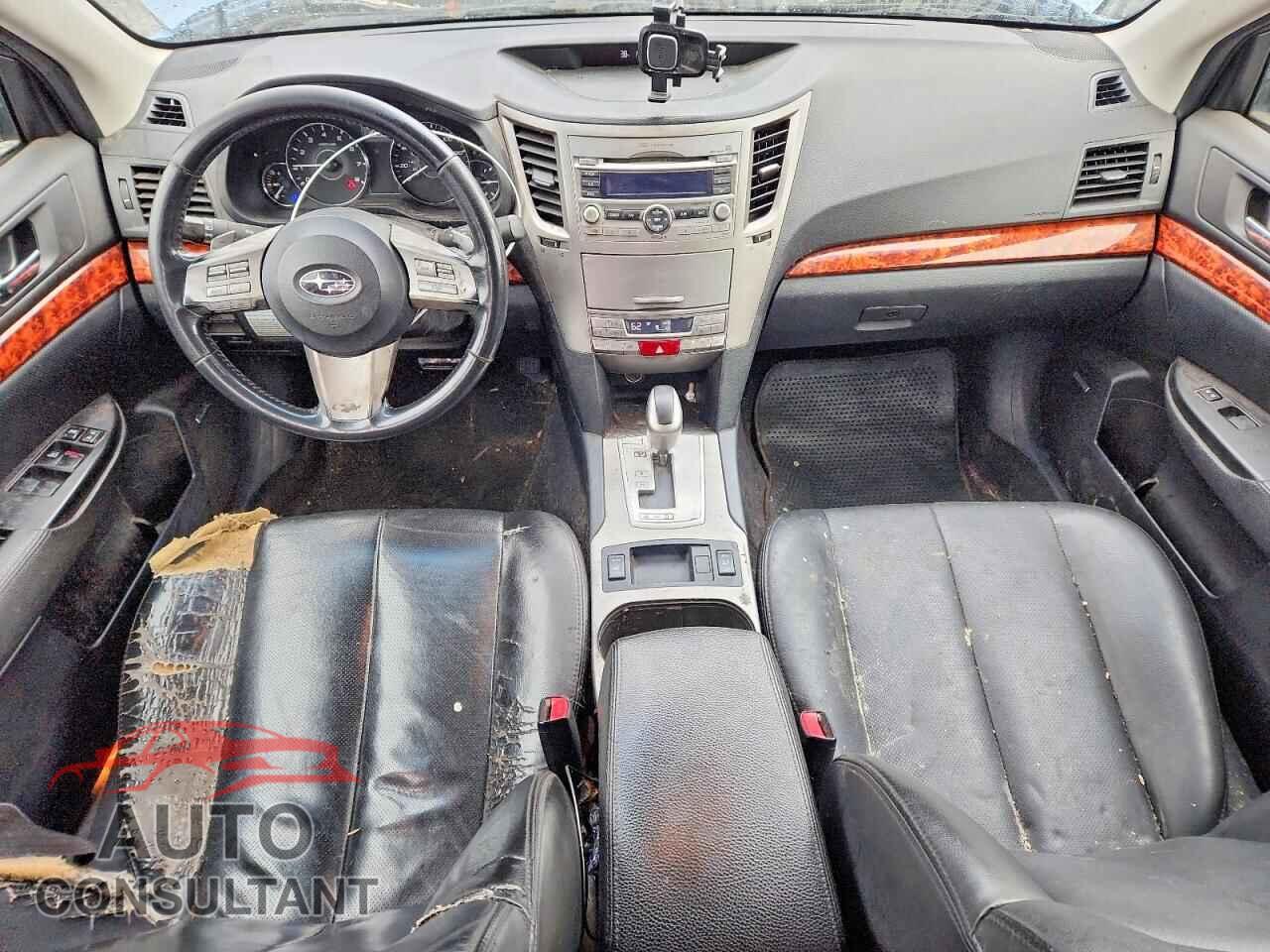 SUBARU OUTBACK 2011 - 4S4BRBKC0B3373487