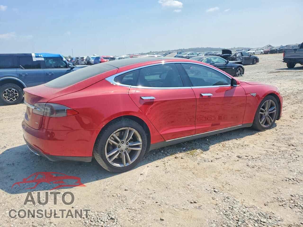 TESLA MODEL S 2013 - 5YJSA1CG9DFP19629