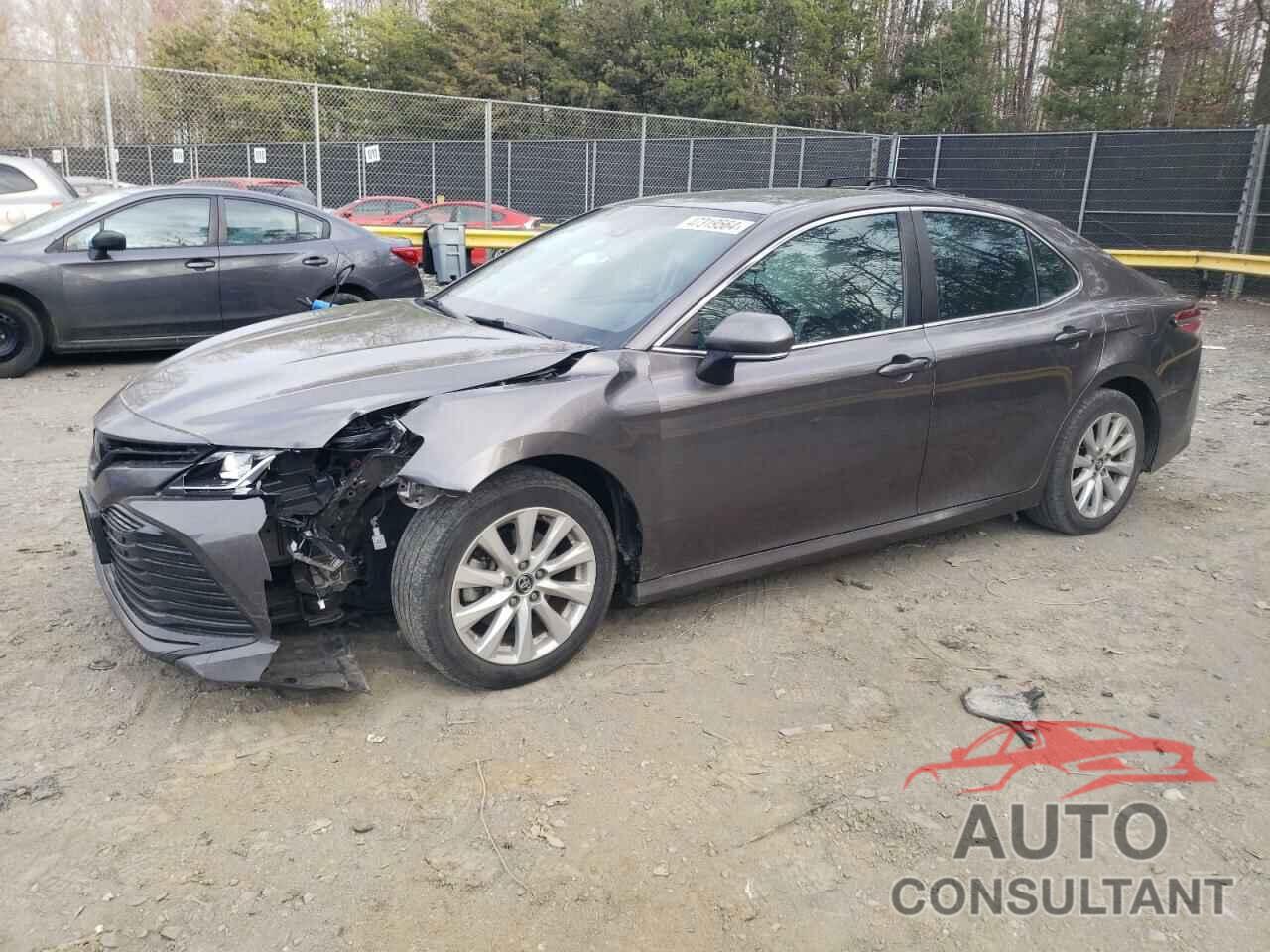 TOYOTA CAMRY 2018 - 4T1B11HK1JU653282