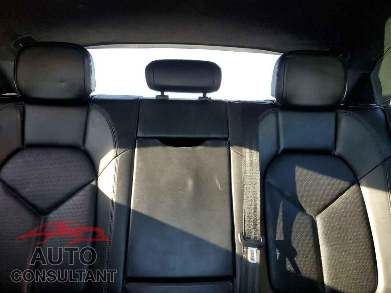 PORSCHE MACAN 2016 - WP1AF2A53GLB94040