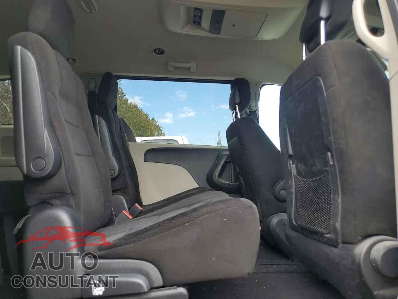 DODGE CARAVAN 2013 - 2C4RDGBG2DR671549