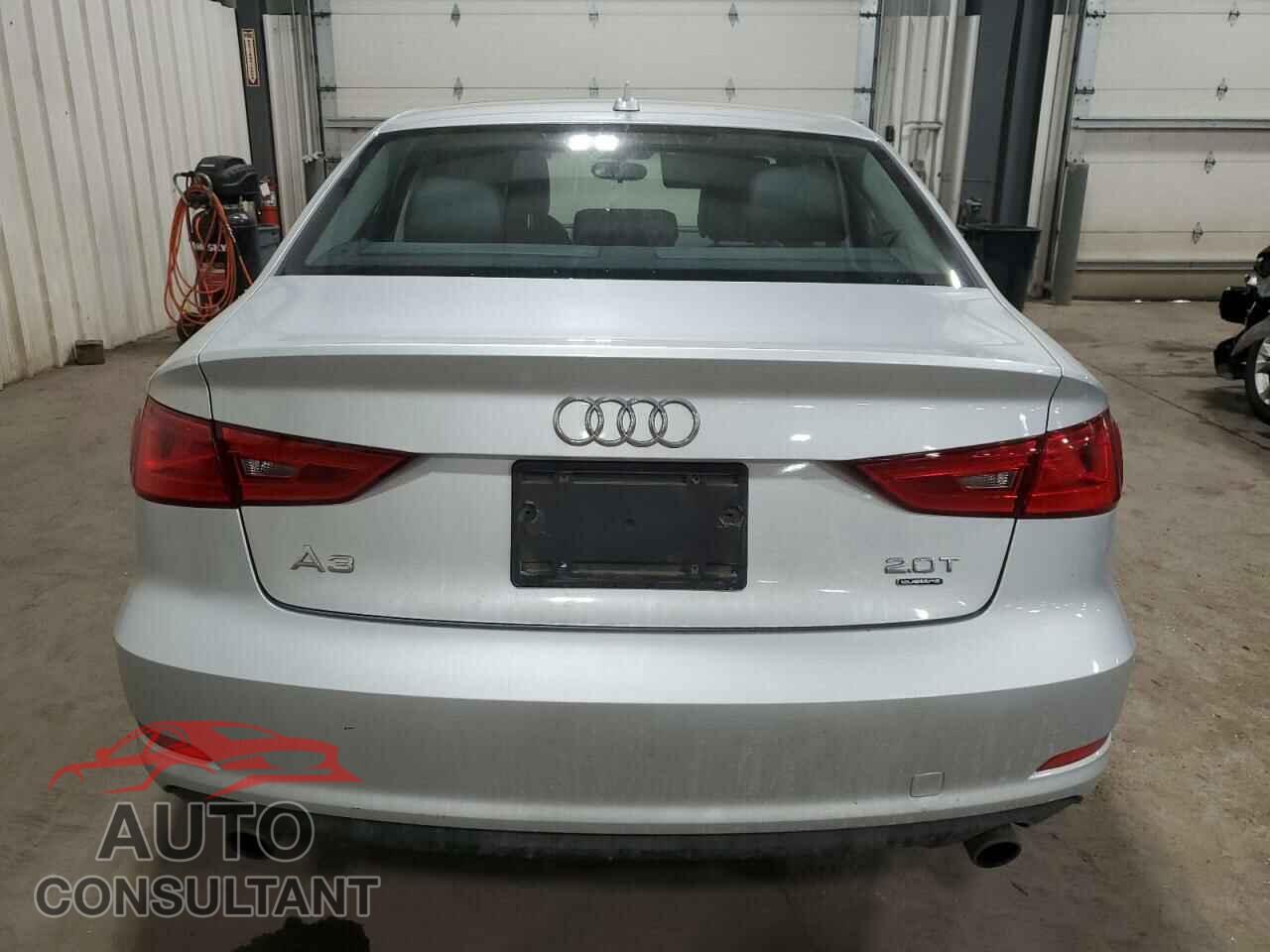 AUDI A3 2015 - WAUBFGFF0F1003735