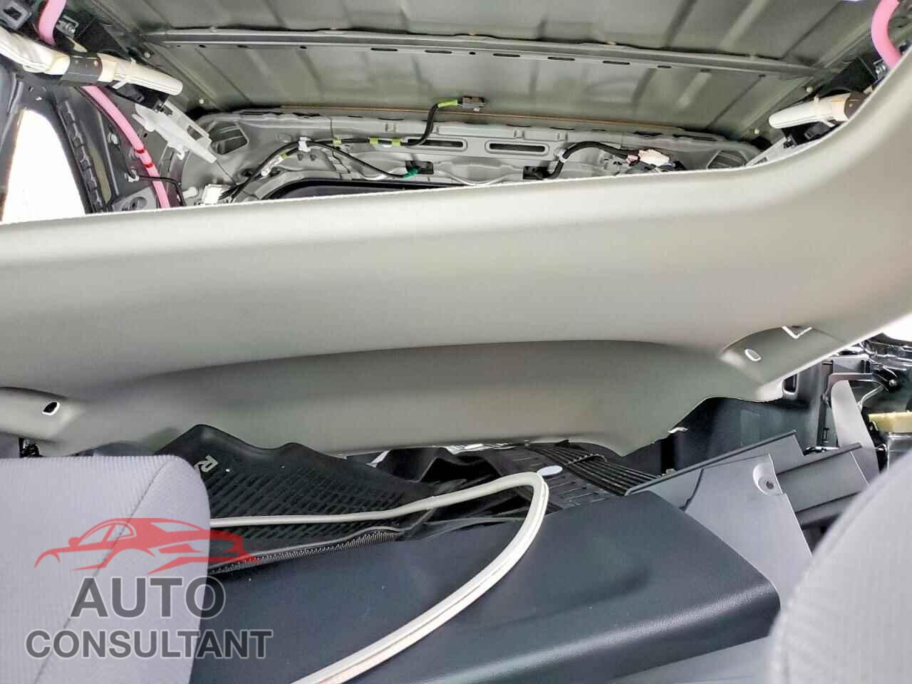 TOYOTA RAV4 2019 - JTMP1RFV1KD005013