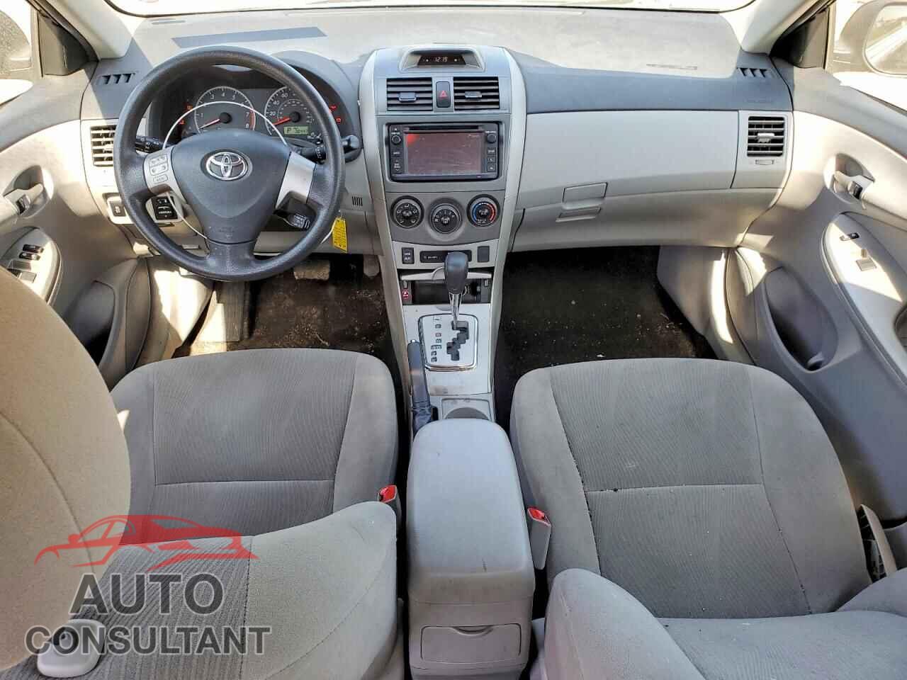 TOYOTA COROLLA 2013 - 2T1BU4EE2DC008024