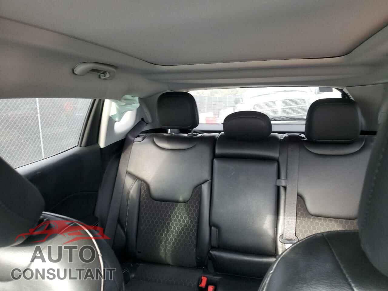 JEEP COMPASS 2020 - 3C4NJDBB2LT252123
