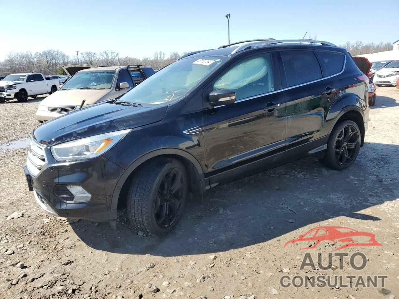 FORD ESCAPE 2017 - 1FMCU9J93HUD33053