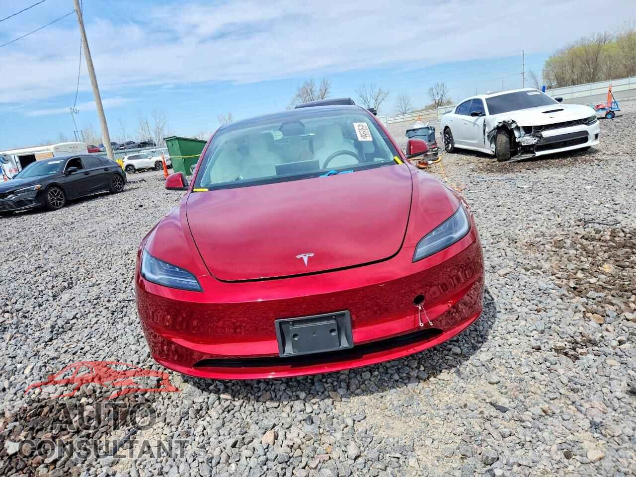 TESLA MODEL 3 2024 - 5YJ3E1EB7RF854528