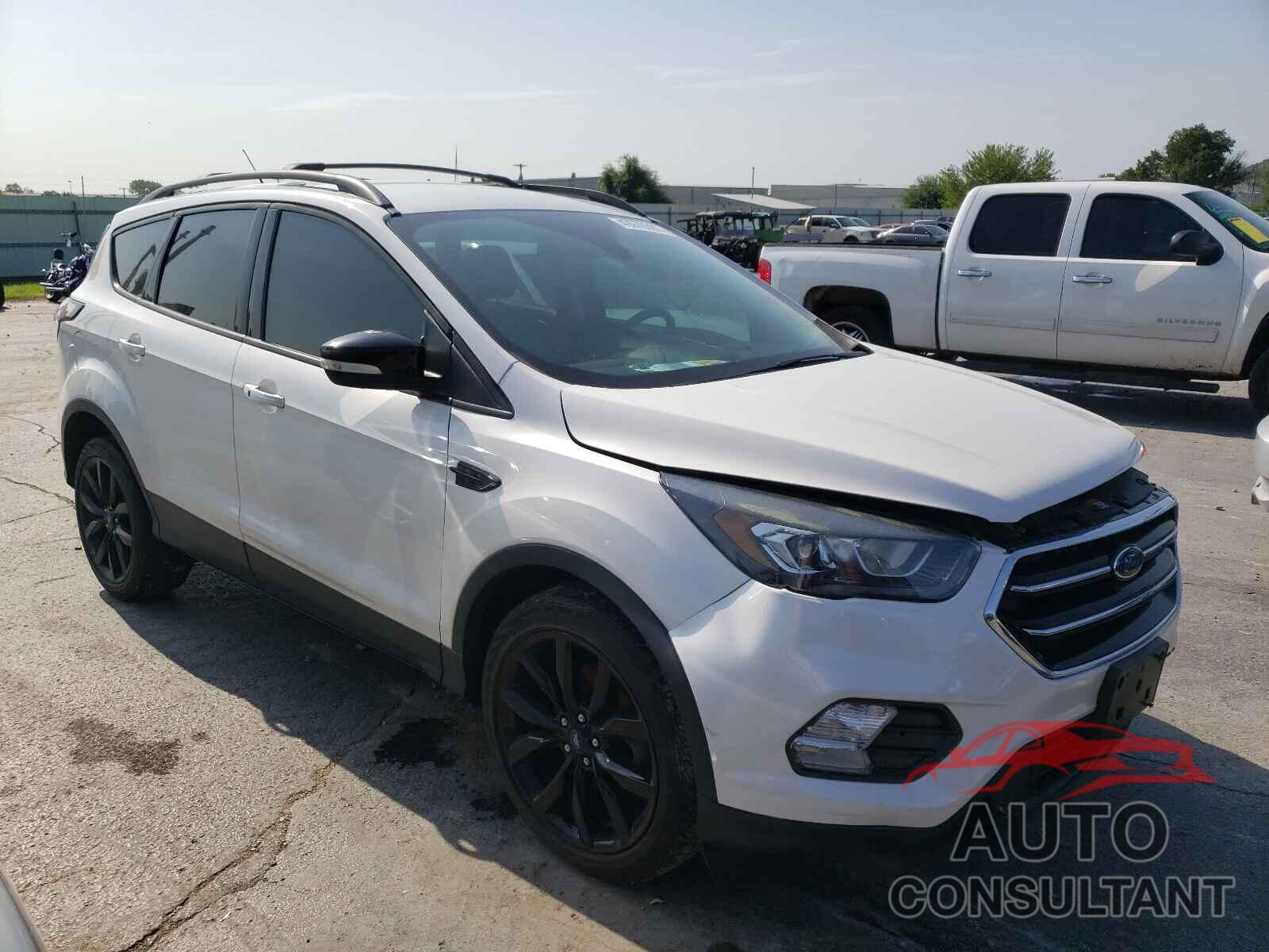 FORD ESCAPE 2017 - 1FMCU0JD3HUA88948