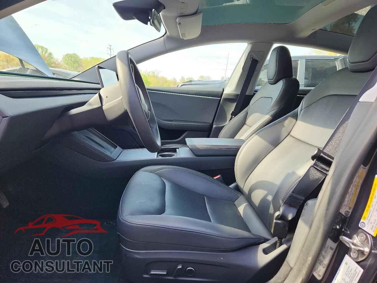 TESLA MODEL 3 2024 - 5YJ3E1EA4RF736170