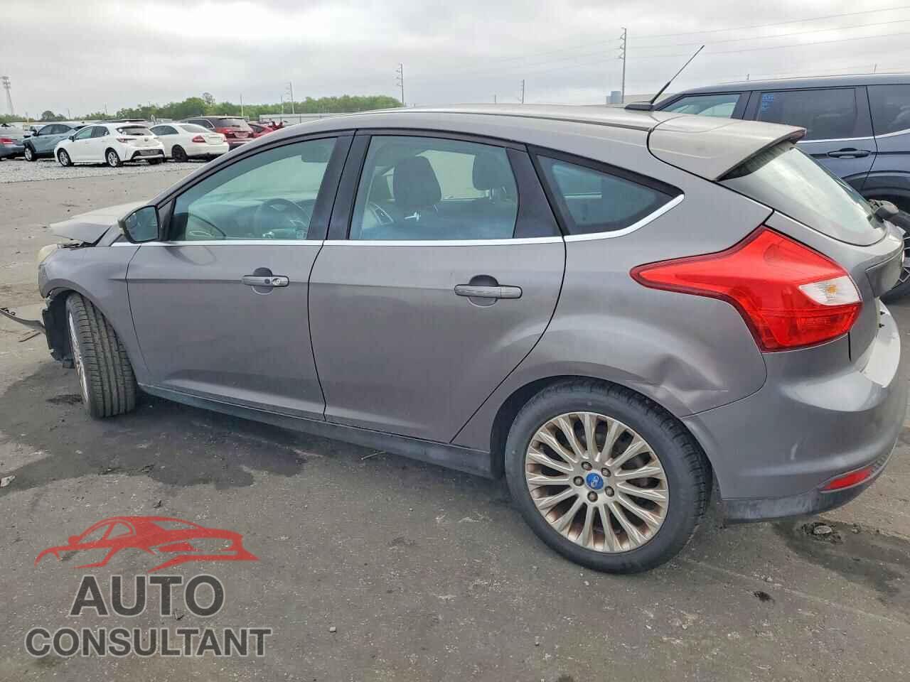 FORD FOCUS 2012 - 1FAHP3N26CL182337