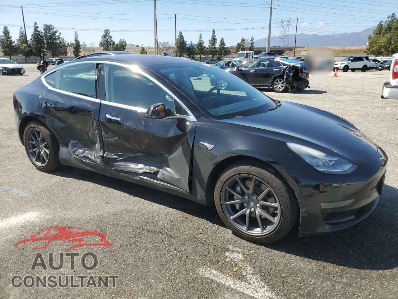 TESLA MODEL 3 2018 - 5YJ3E1EB1JF183653