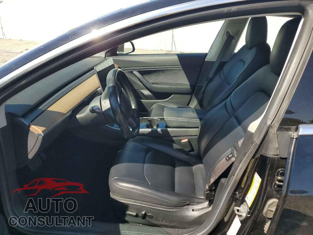 TESLA MODEL 3 2018 - 5YJ3E1EA1JF011954