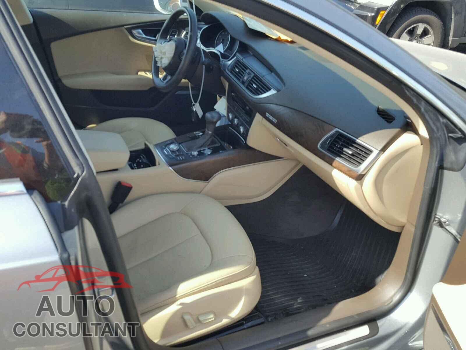 AUDI A7 2013 - WAUYGAFC2DN020567