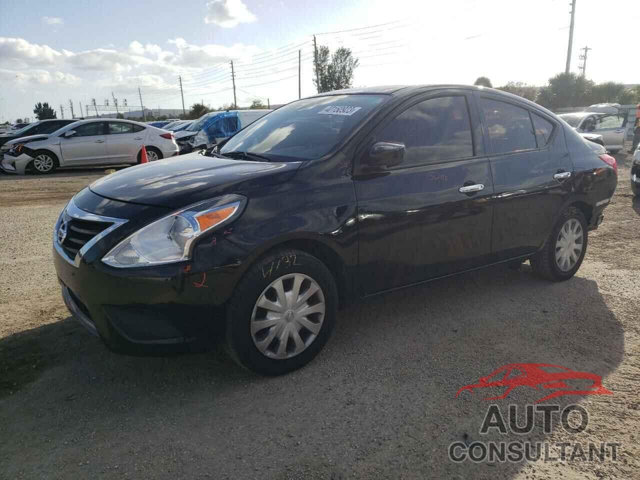 NISSAN VERSA 2019 - 3N1CN7AP7KL854169