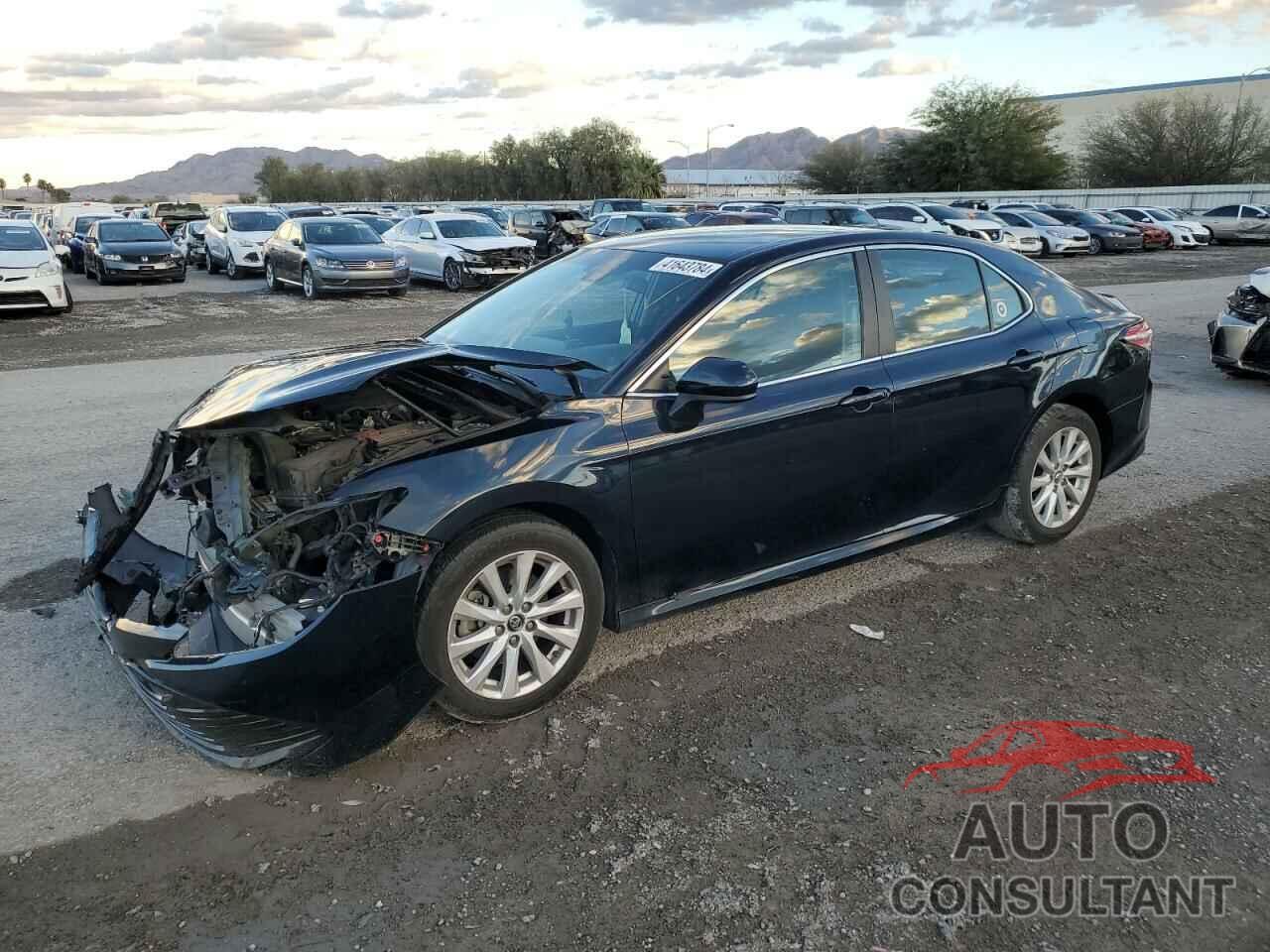 TOYOTA CAMRY 2018 - 4T1B11HK4JU587956
