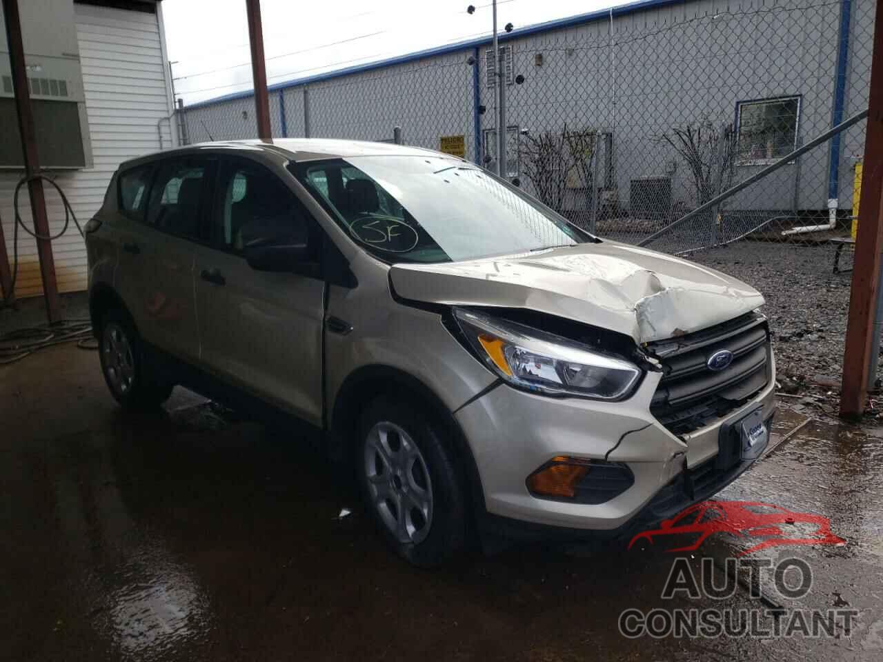 FORD ESCAPE 2017 - 1FMCU0F71HUD02631
