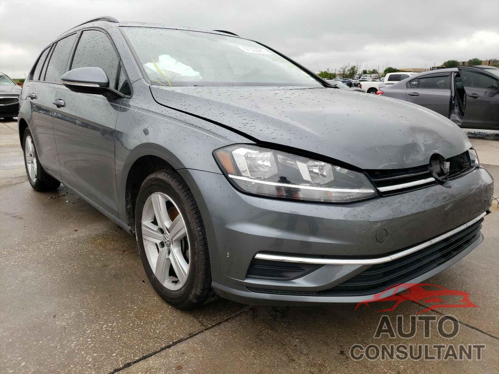 VOLKSWAGEN GOLF 2018 - 3VWD17AU7JM751097