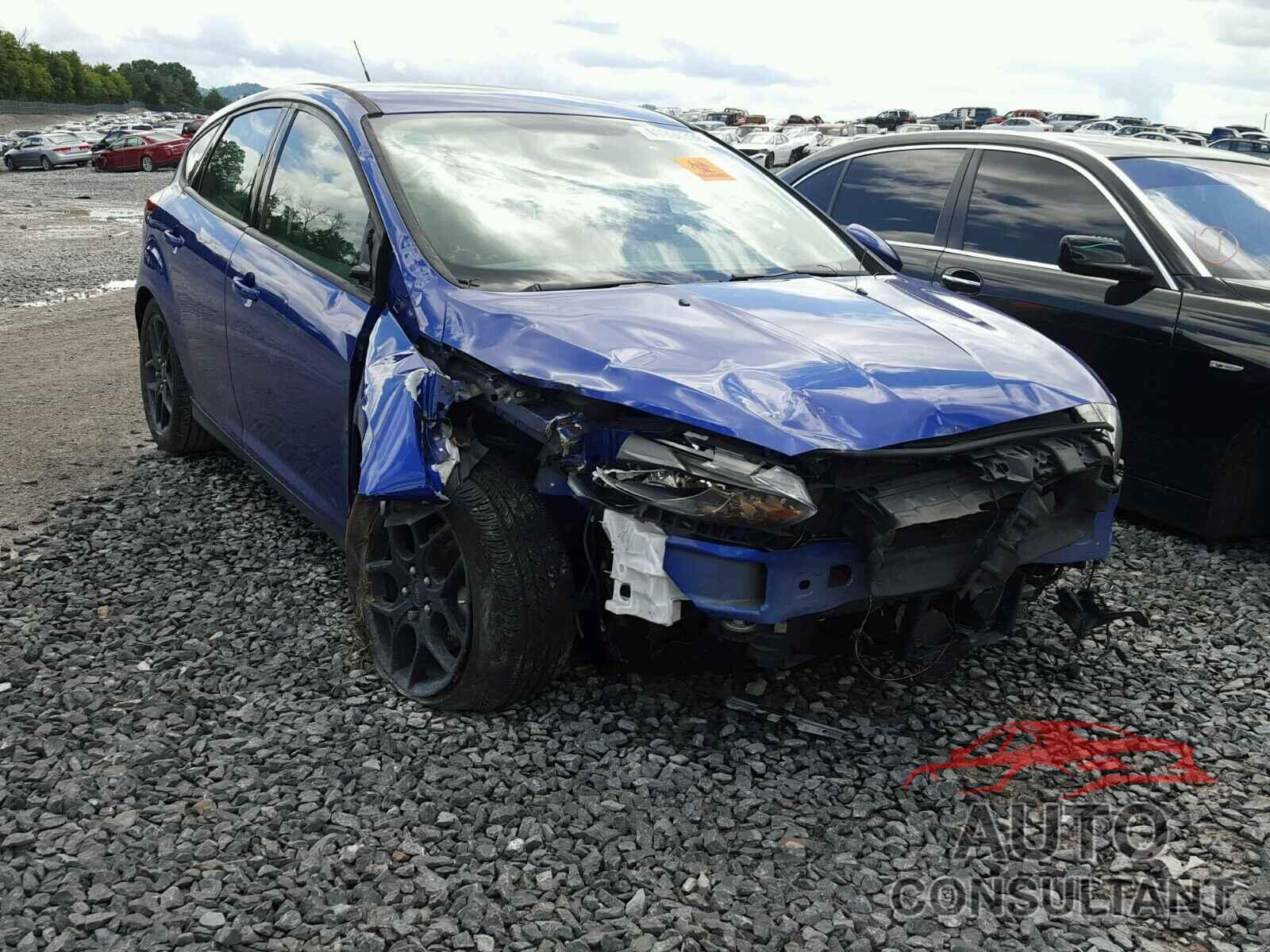 FORD FOCUS 2015 - 1FADP3K29FL298199