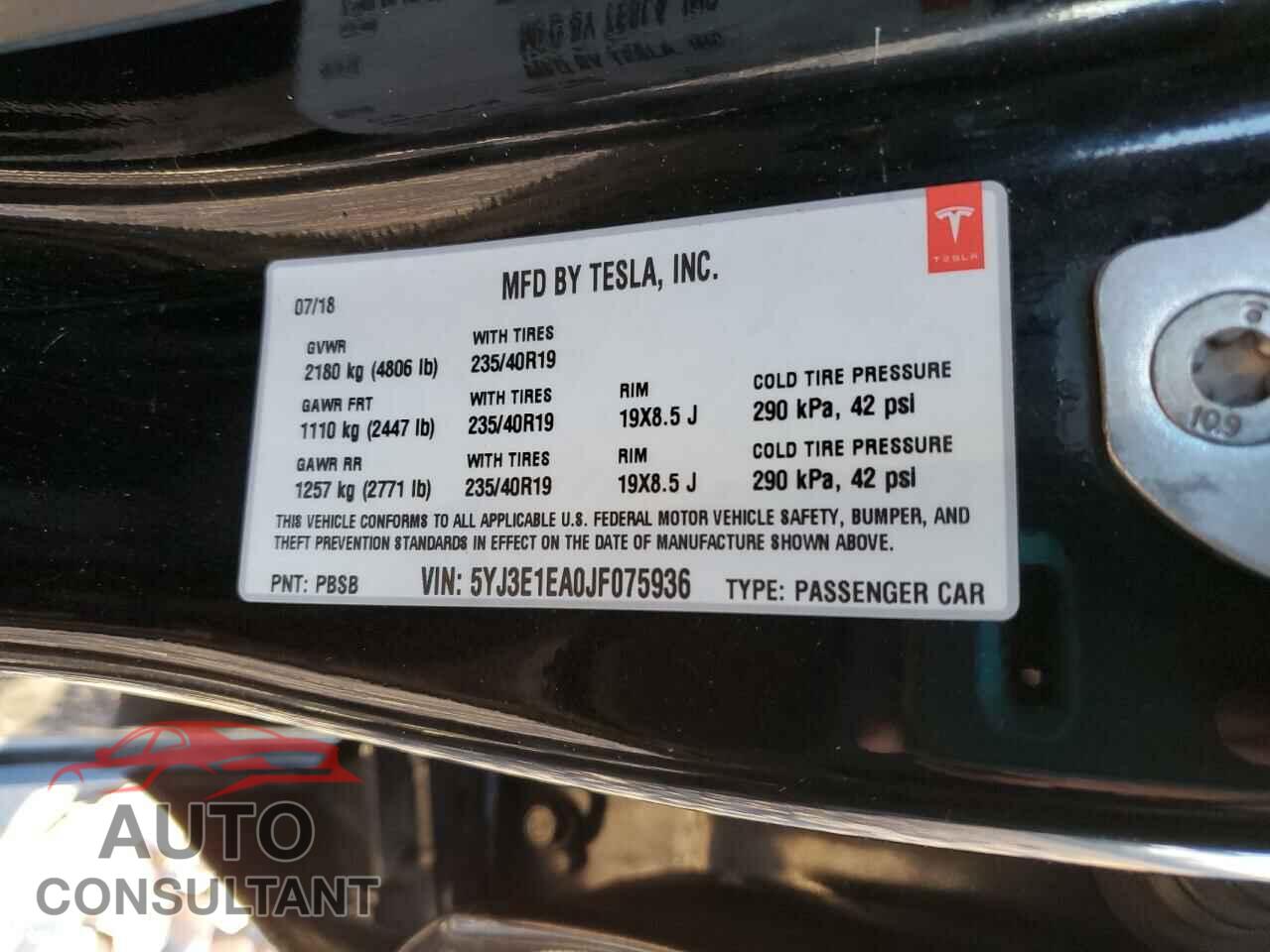 TESLA MODEL 3 2018 - 5YJ3E1EA0JF075936