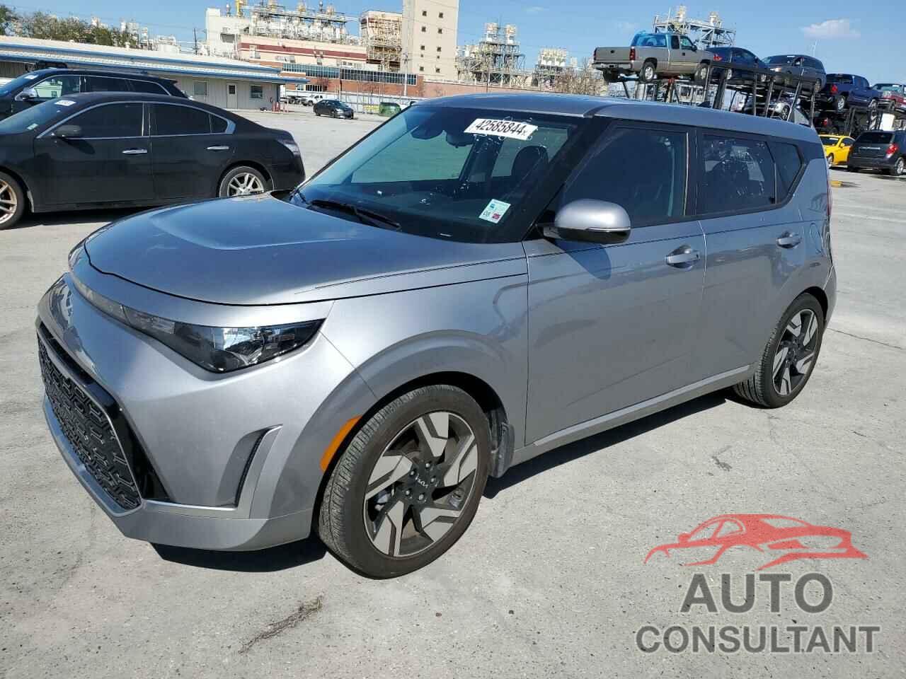 KIA SOUL 2023 - KNDJ53AU6P7869387