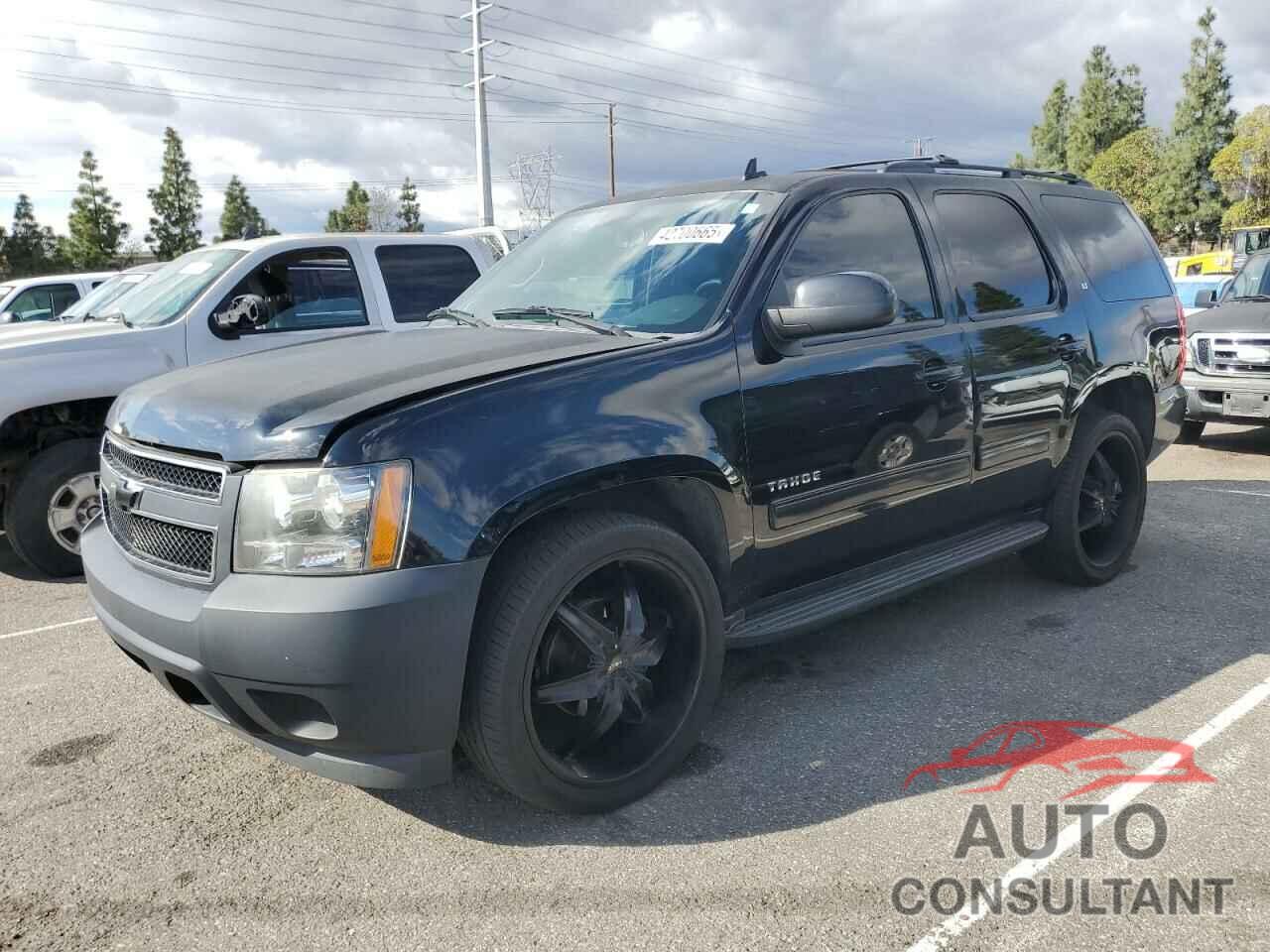 CHEVROLET TAHOE 2013 - 1GNSCBE07DR301846