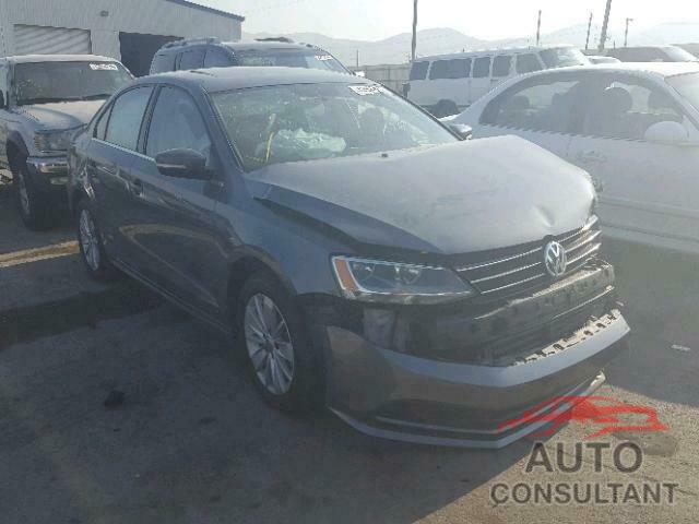VOLKSWAGEN JETTA 2015 - 3VWD07AJ6FM339592