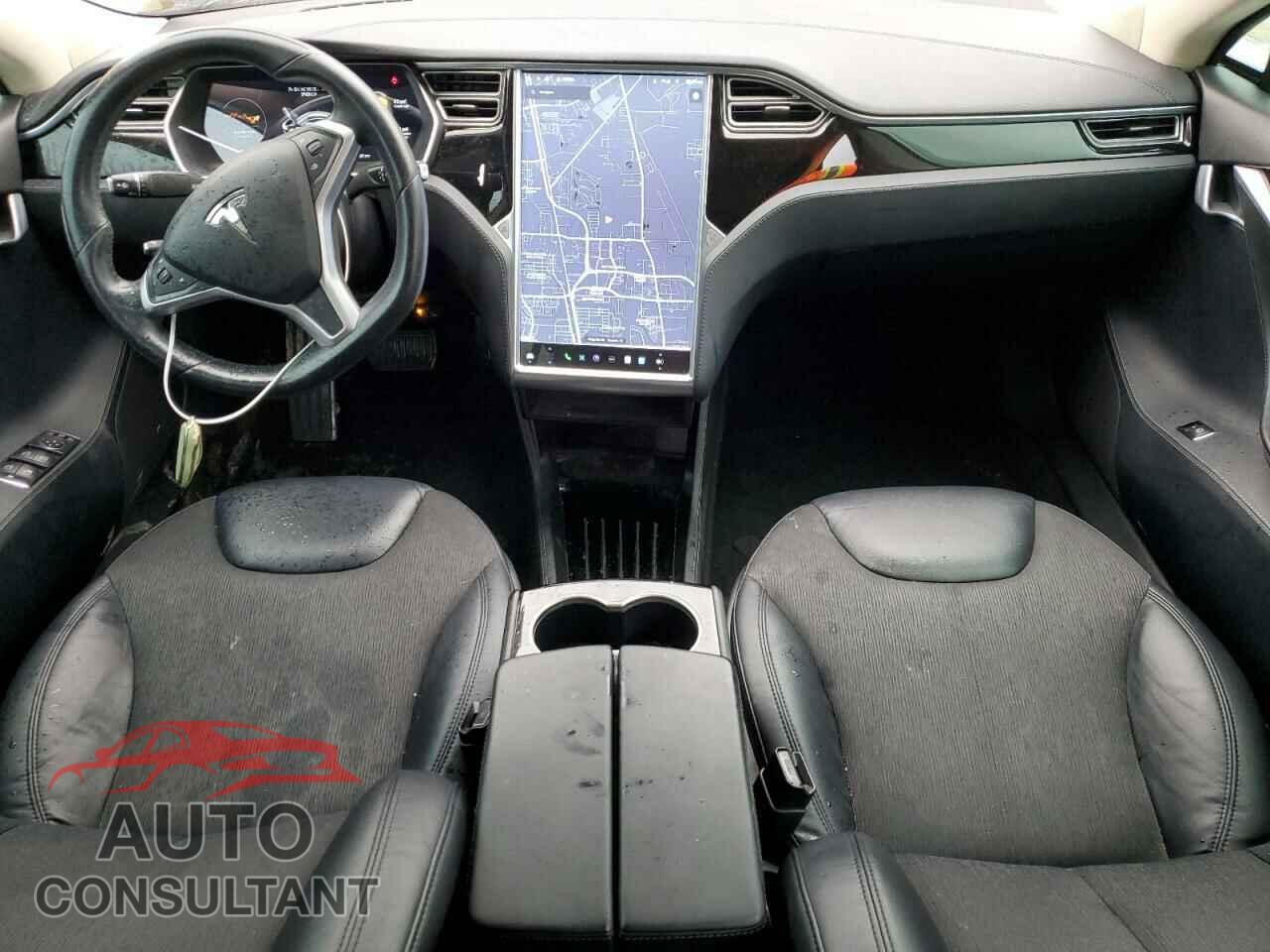 TESLA MODEL S 2015 - 5YJSA1S2XFF082257