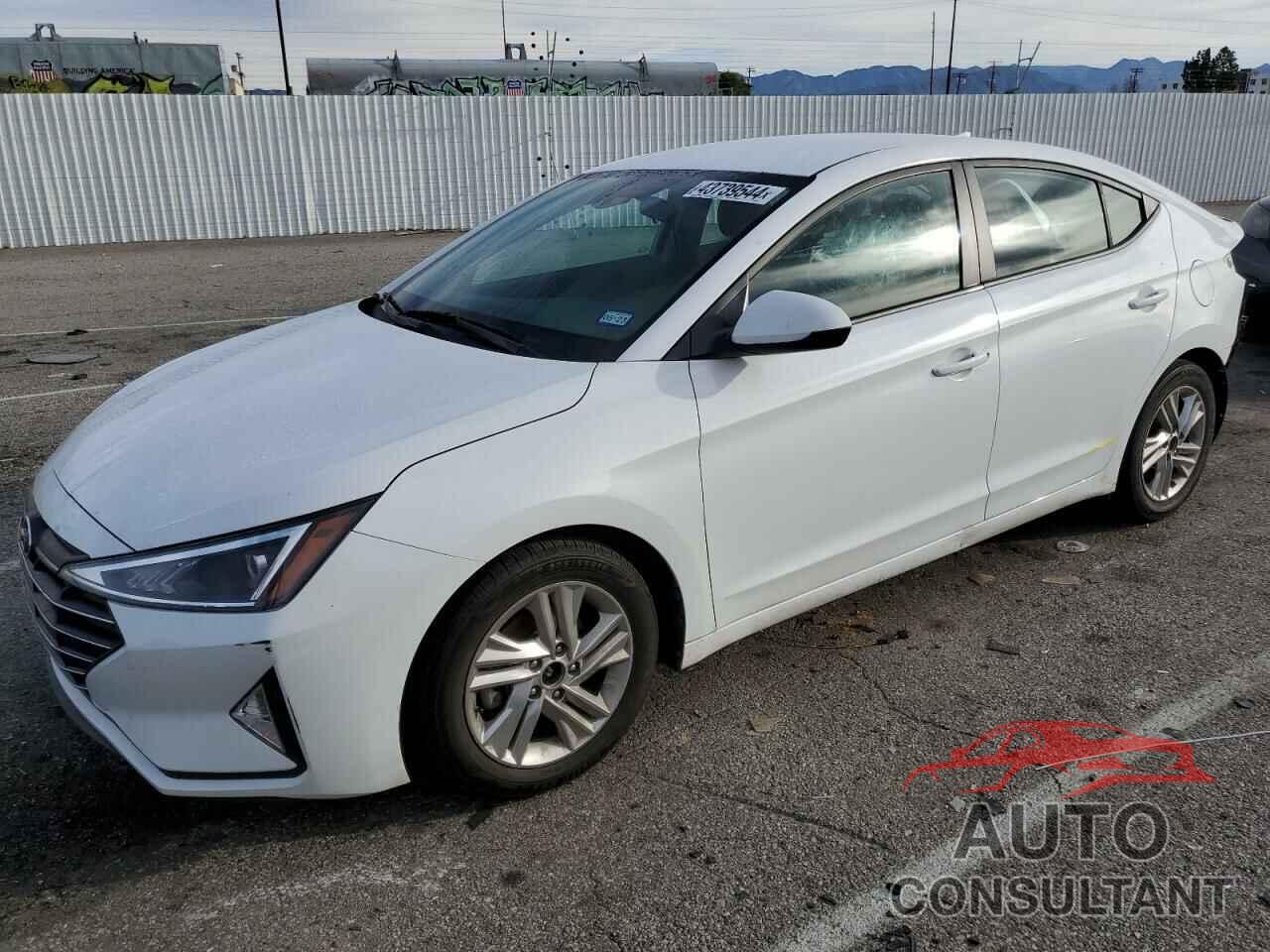 HYUNDAI ELANTRA 2019 - 5NPD84LF6KH465020