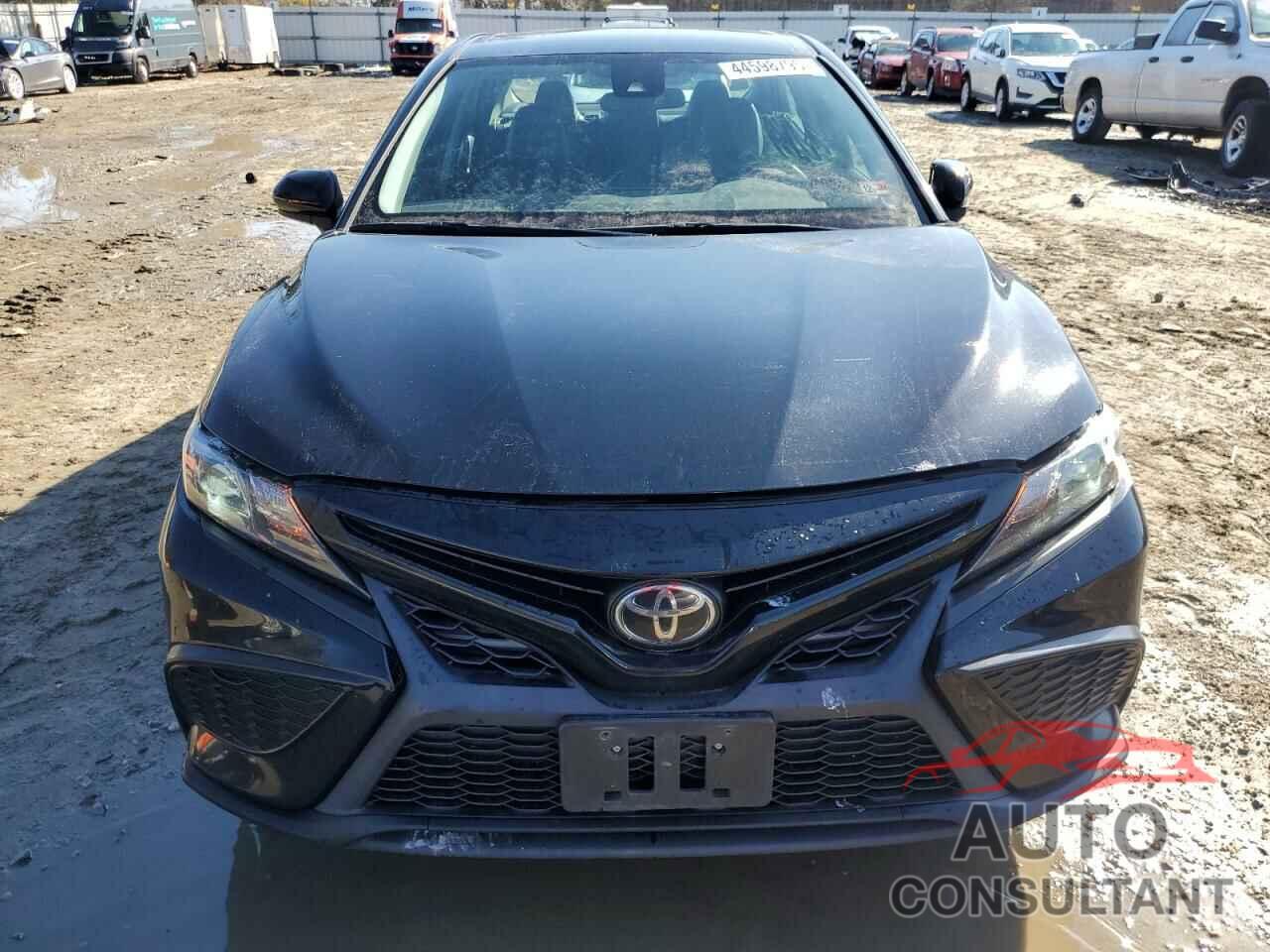 TOYOTA CAMRY 2021 - 4T1G11AK3MU524254