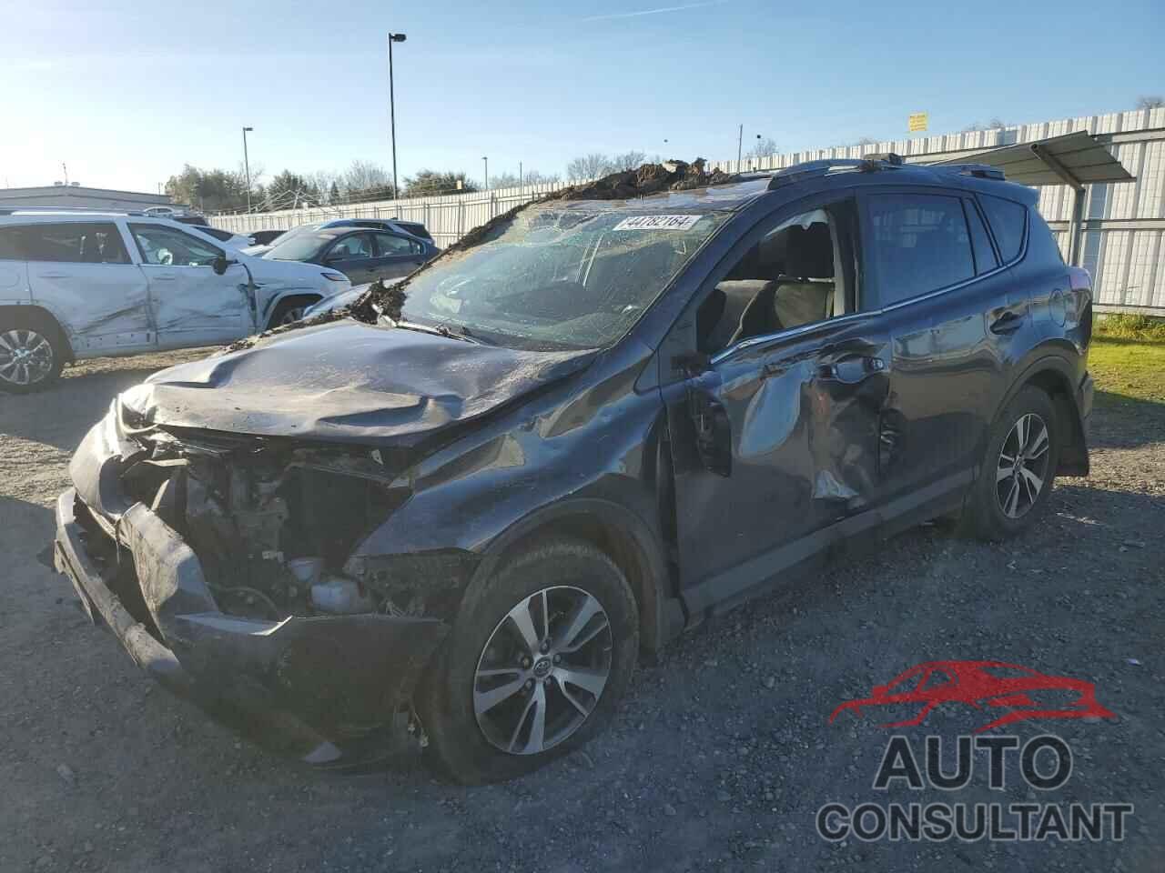 TOYOTA RAV4 2017 - JTMRFREV0HJ708575