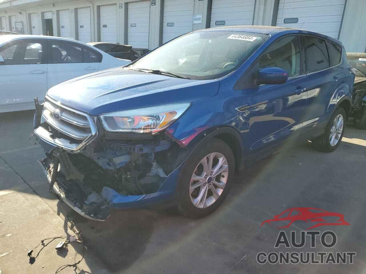 FORD ESCAPE 2017 - 1FMCU9GD8HUD74127