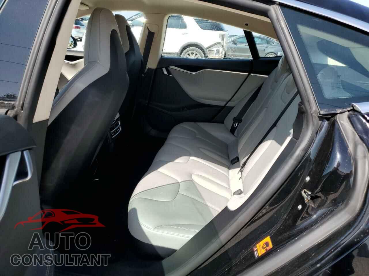 TESLA MODEL S 2014 - 5YJSA1S17EFP51560