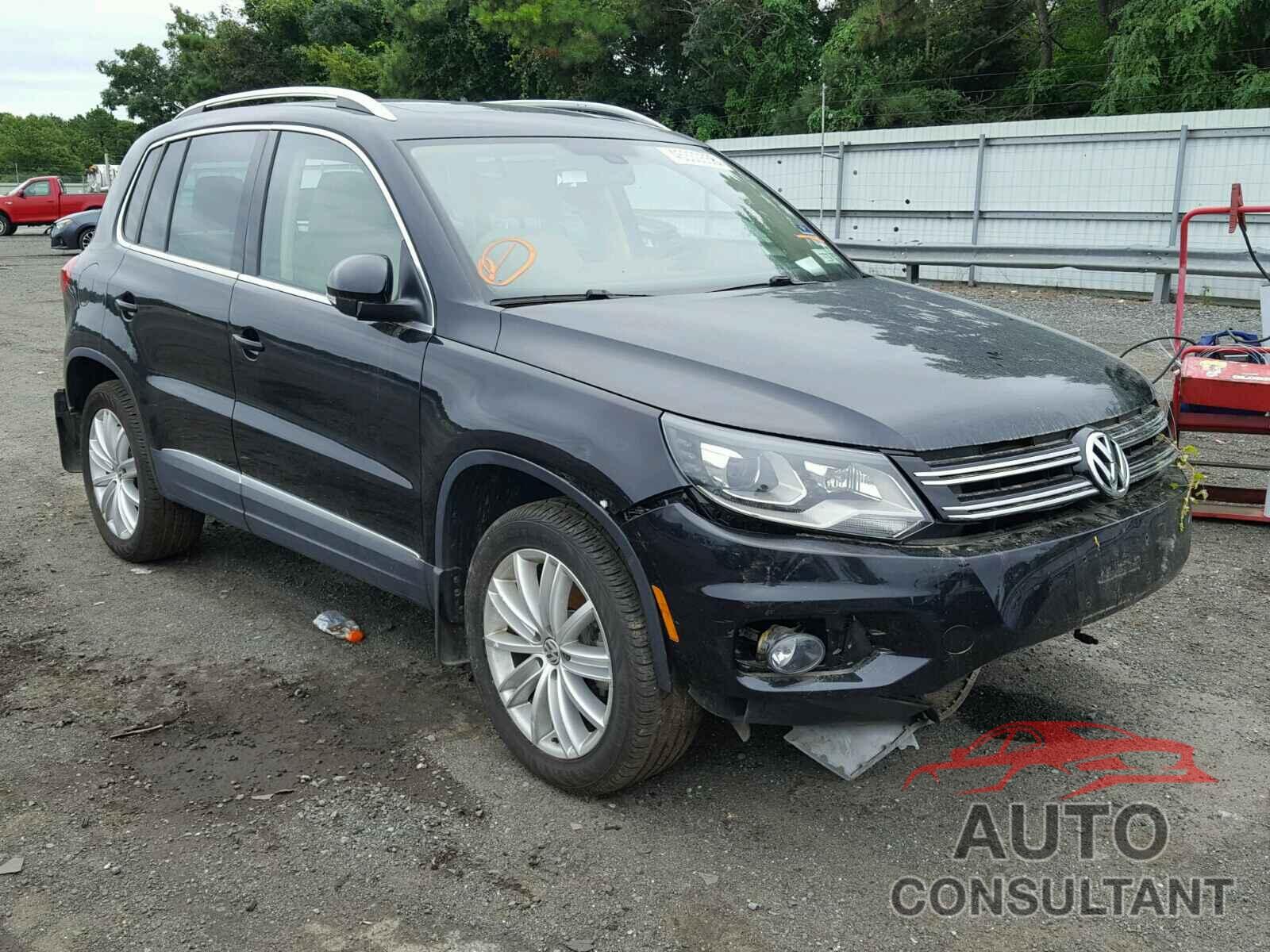 VOLKSWAGEN TIGUAN S 2016 - WVGBV7AX4GW586753