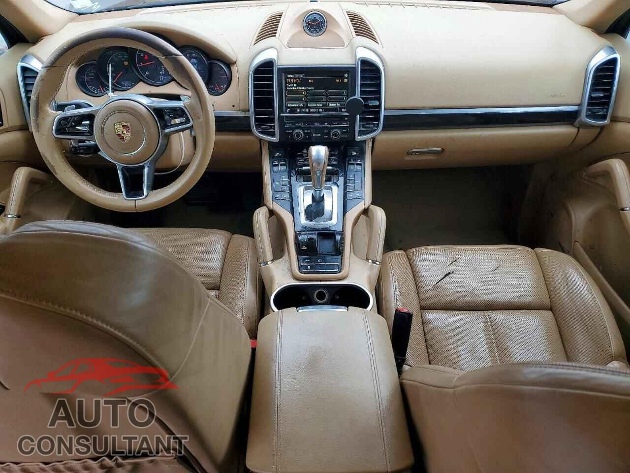PORSCHE CAYENNE 2016 - WP1AA2A25GLA10933