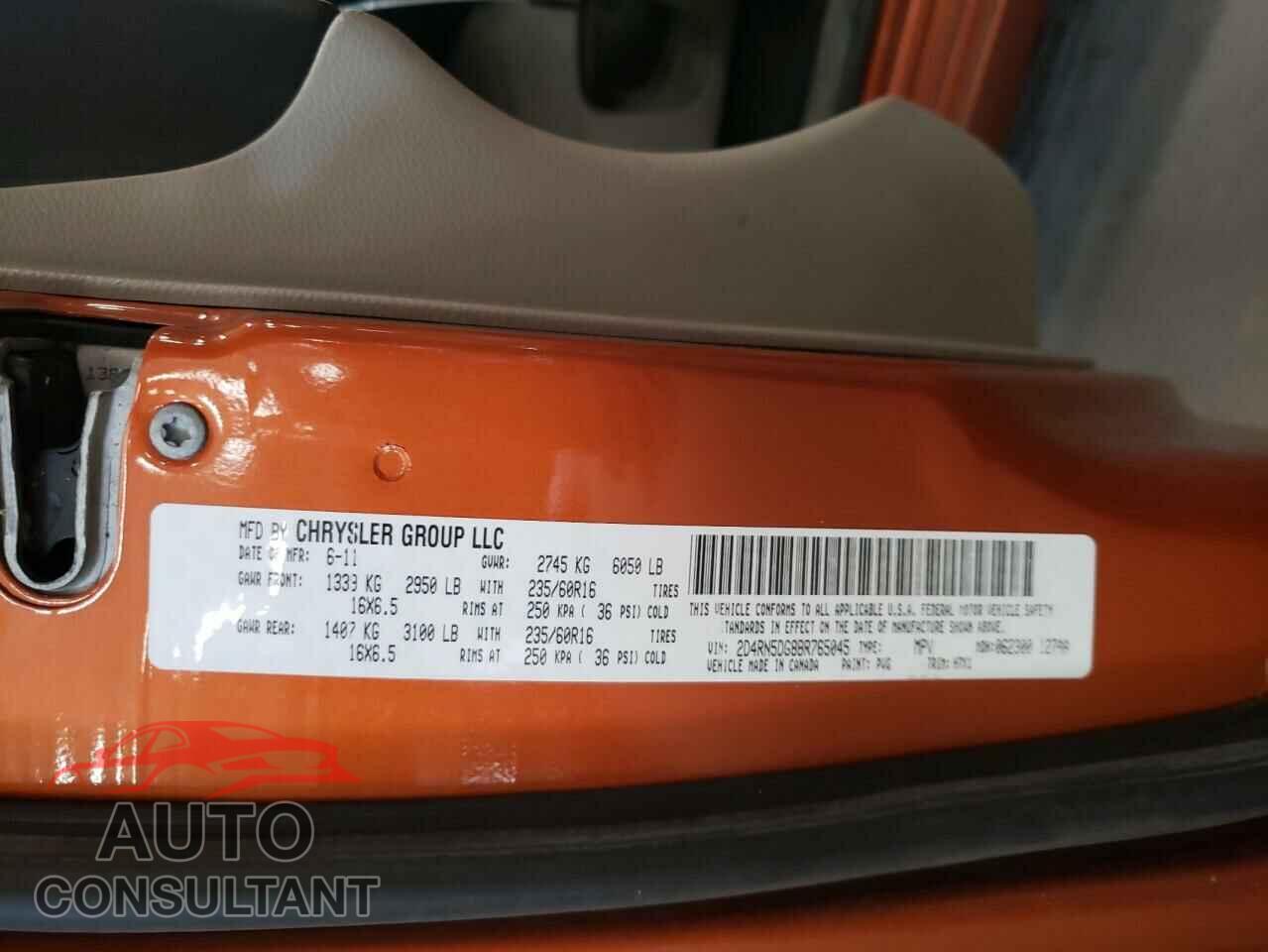 DODGE CARAVAN 2011 - 2D4RN5DG8BR765045