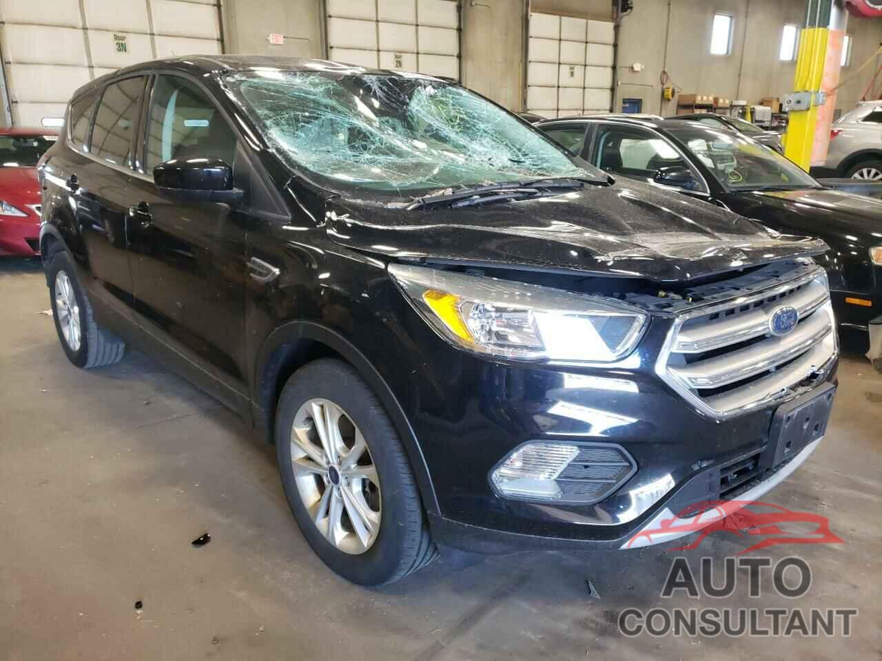 FORD ESCAPE 2017 - 1FMCU9G96HUB81003