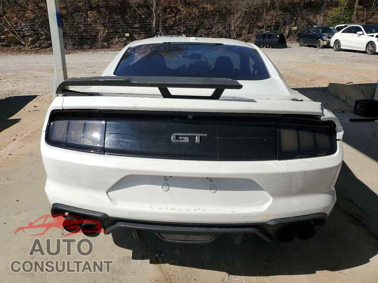 FORD MUSTANG 2018 - 1FA6P8CF9J5117980