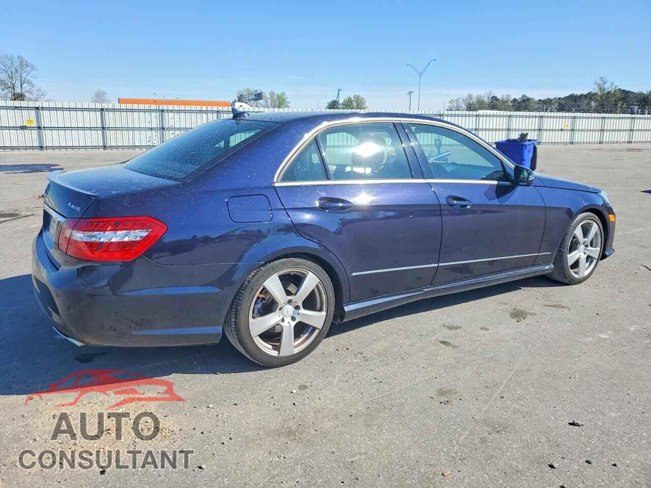 MERCEDES-BENZ E-CLASS 2011 - WDDHF8HB3BA492600
