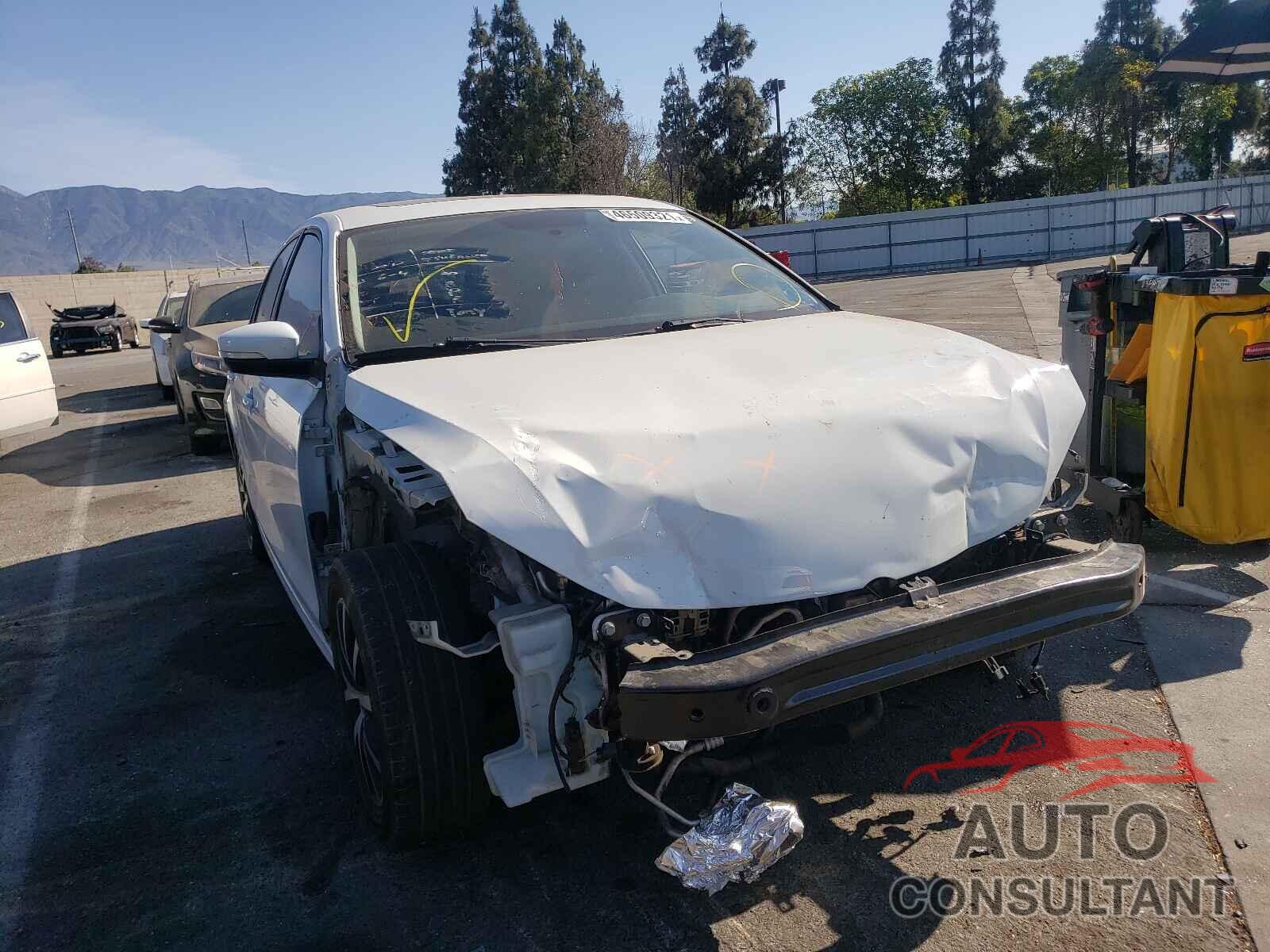 VOLKSWAGEN JETTA 2017 - 3VWDB7AJ4HM233154