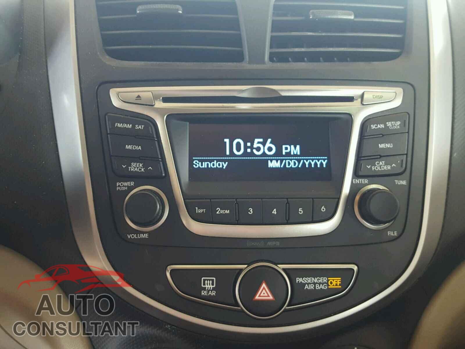 HYUNDAI ACCENT 2017 - KMHCT4AE4HU320783