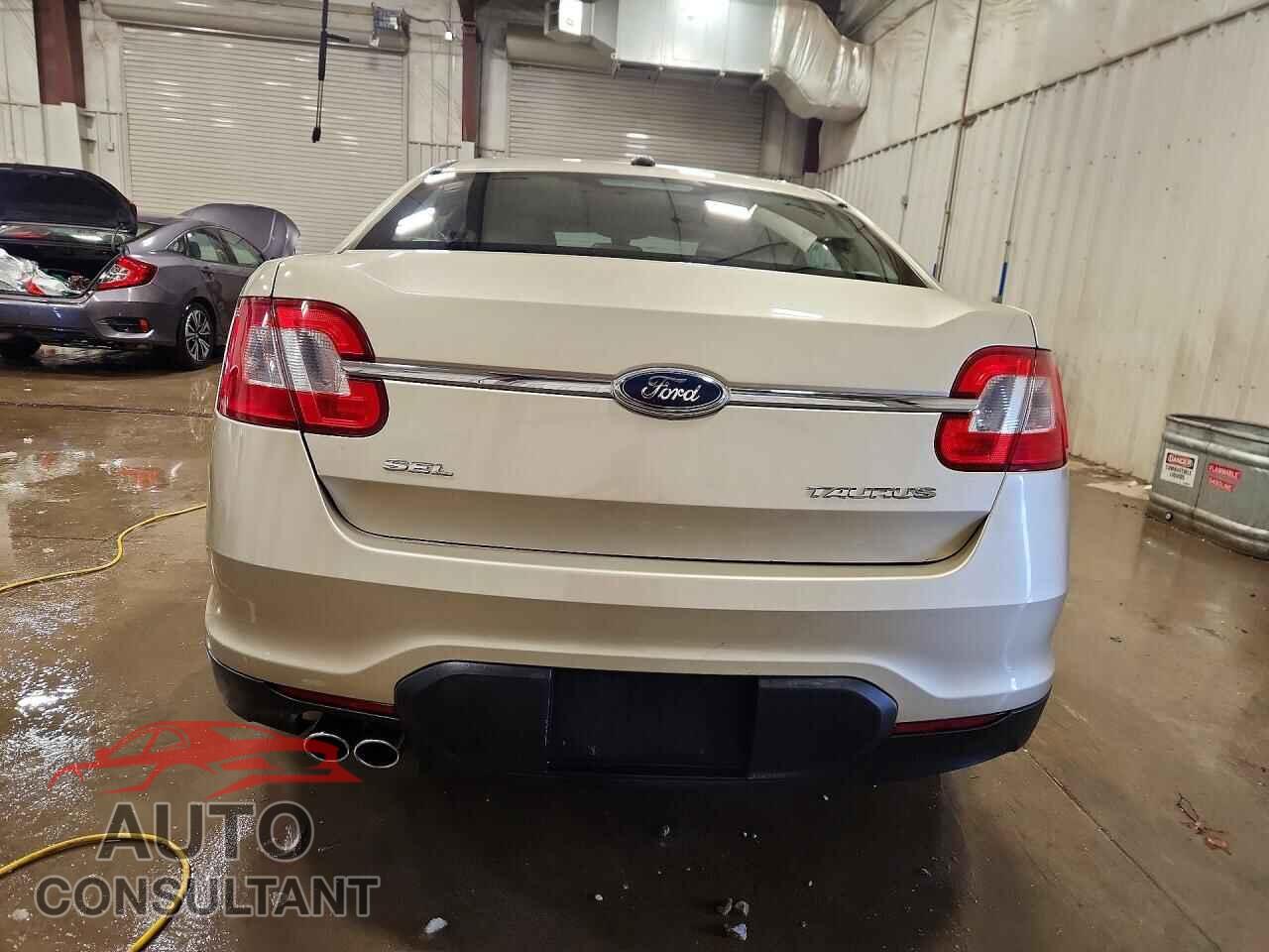 FORD TAURUS 2010 - 1FAHP2EWXAG149750