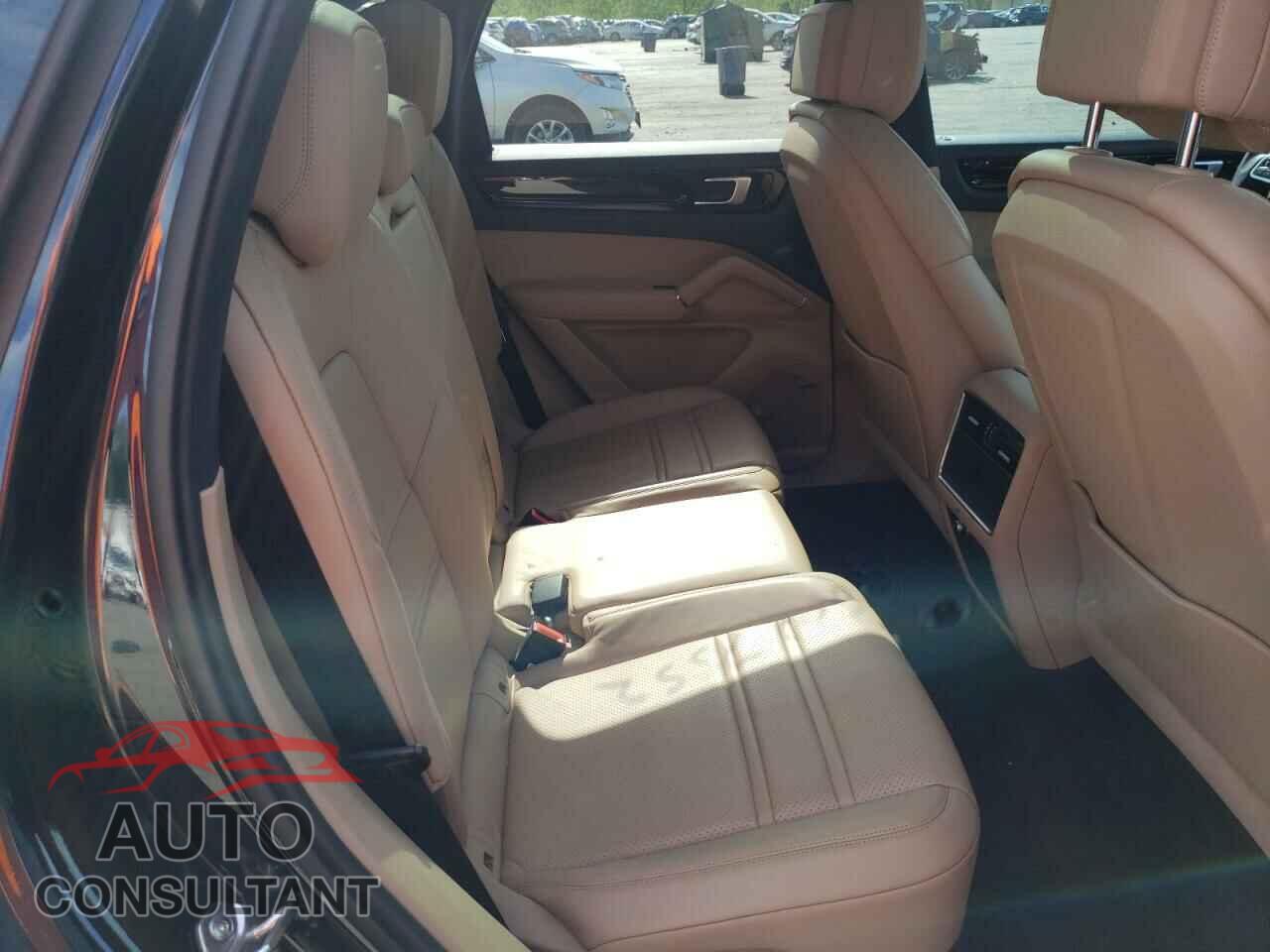 PORSCHE CAYENNE 2019 - WP1AA2AY6KDA02234