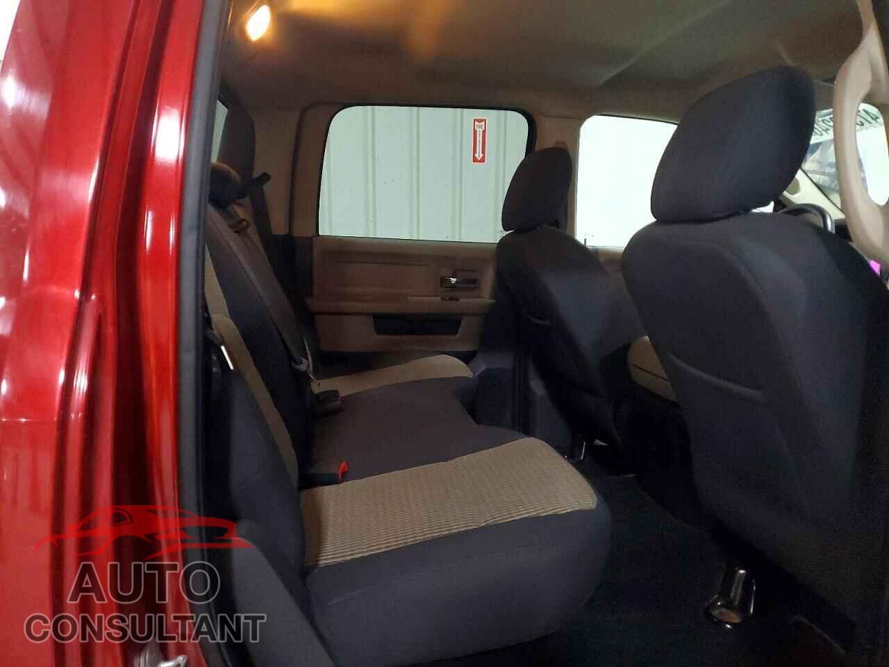 DODGE RAM 1500 2012 - 1C6RD7LT6CS122369
