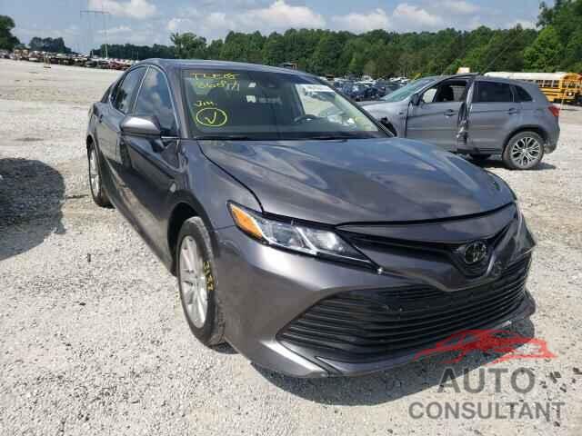TOYOTA CAMRY 2018 - 4T1B11HK0JU089432