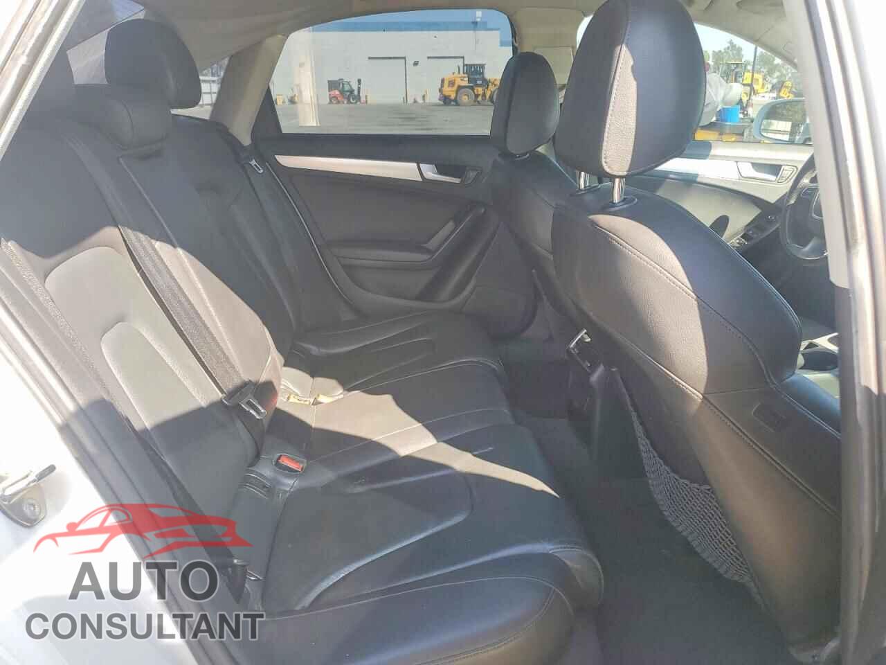 AUDI A4 2011 - WAUEFAFL0BN002135