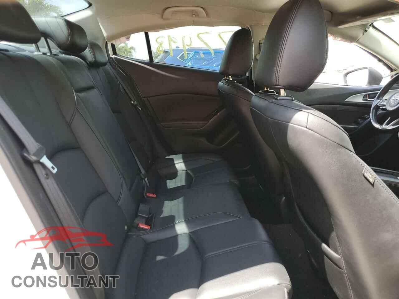 MAZDA 3 2017 - JM1BN1V73H1120421