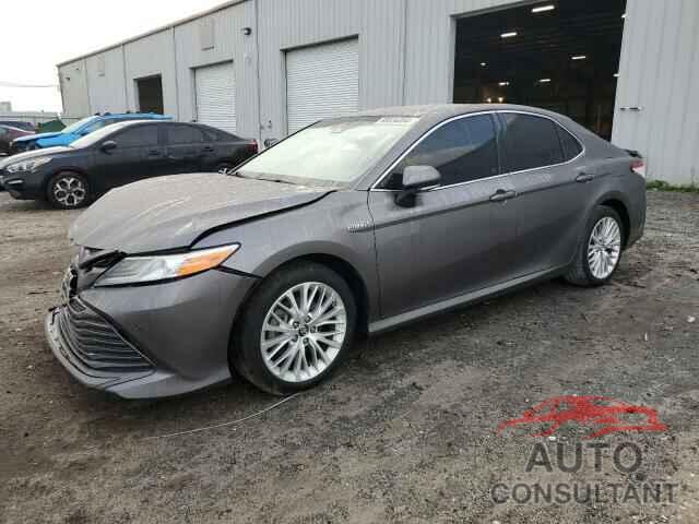 TOYOTA CAMRY 2018 - 4T1B21HK6JU002419